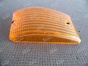 LEFT TURN SIGNAL CABOCHON - PORSCHE 924 - 477953161- thumb-1