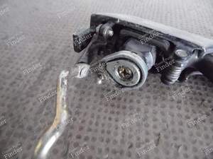 RIGHT OUTSIDE HANDLE - PORSCHE 924 - Références: 94453890600, 94453890603, 477837038C, 477837038D et 477837038H- thumb-5