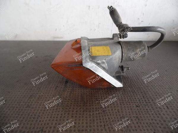 CLIGNOTANT GAUCHE - PORSCHE 928 - 92863142101 / 0311315001- 9