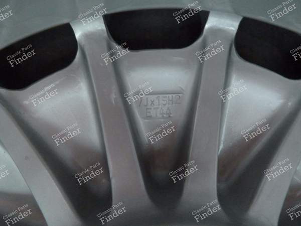 New 15-inch alloy wheel - MERCEDES BENZ 190 (W201) - A2014001302- 4