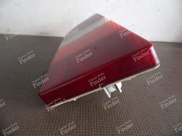 CABOCHON REAR LIGHT LEFT - CITROËN CX - 95653973 / 8076M- 5