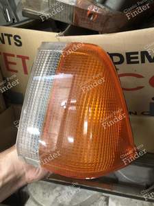 Left front turn signal phase 2 - PEUGEOT 305