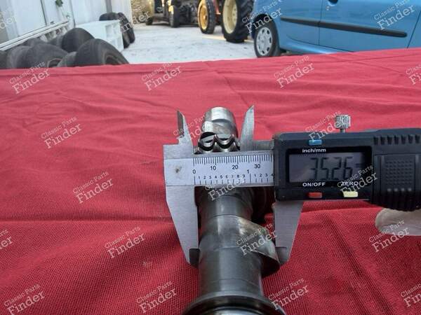 Camshaft for electronic fuel injection - CITROËN SM - 3