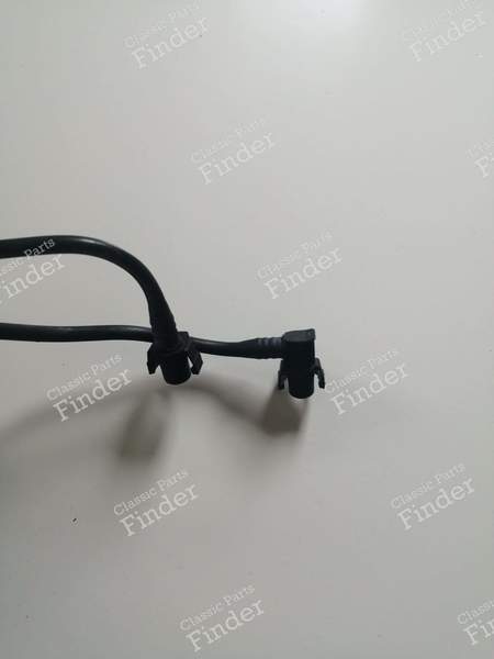 Schläuche gehen vom Kühlmittelbehälter ab - CITROËN C6 - 2