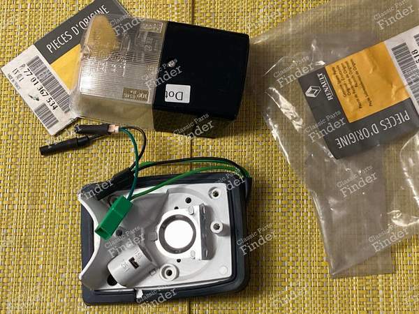 Right-hand reversing light R5, R12, R4, R6, Master, 504 Pick up... - RENAULT 5 Turbo (R5) - 40300 / 7701367534- 1