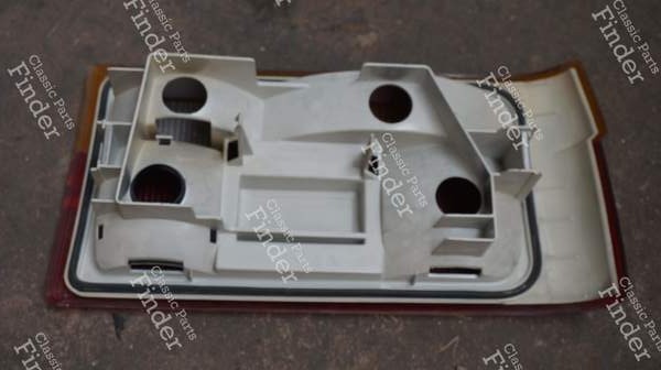 Rücklicht links - RENAULT 9 / Alliance / Broadway / 11 / Encore (R9 / R11) - 1263701- 1