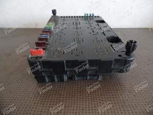 PLATINE PORTE FUSIBLES ET RELAIS - Phase 2 - PORSCHE 944 - 94461011000- thumb-3