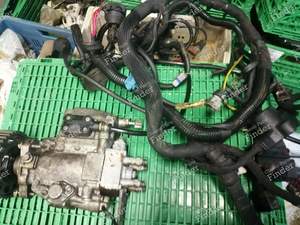 Citroën XM 2.5 TD 130 hp din DK5 engine: injection pump with harnesses - PEUGEOT 605 - 0460404993- thumb-1