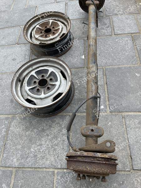 Essieu arrière + 2 jantes à 5 trous 15 M RS - FORD Taunus 12M (P6) - 4