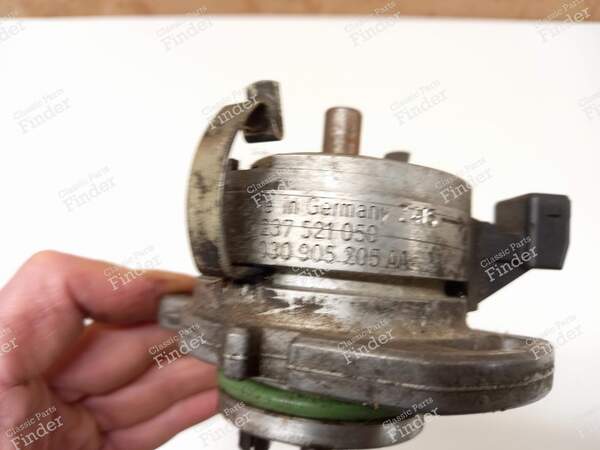 BOSCH Ignition System for a 1300cc Engine - VOLKSWAGEN (VW) Golf I / Rabbit / Caddy / Jetta - 0237521050  /  030905205AA- 1