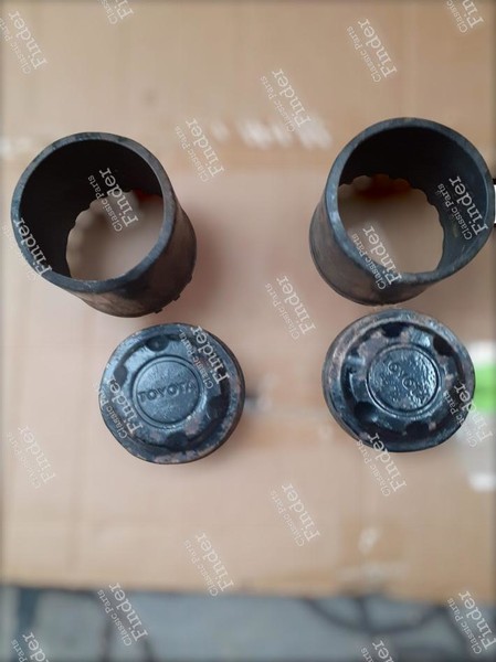 Wheel hub caps - TOYOTA Land Cruiser (J80) - 2