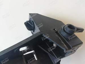 Left front turn signal bracket - PEUGEOT 205 - 069598 / 083119- thumb-3