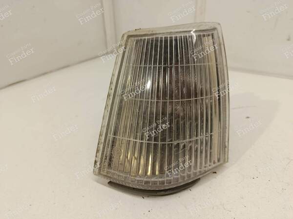 Clignotant avant gauche - RENAULT 9 / Alliance / Broadway / 11 / Encore (R9 / R11) - 0