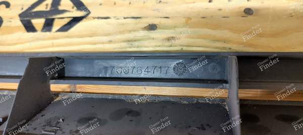 Kalander Phase 1 - RENAULT 21 (R21) - 7700764717- 5