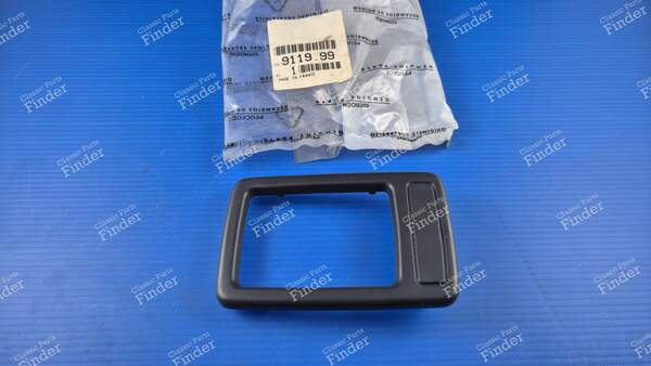 Door Handle Trim - PEUGEOT 205 - 9119.99- 0