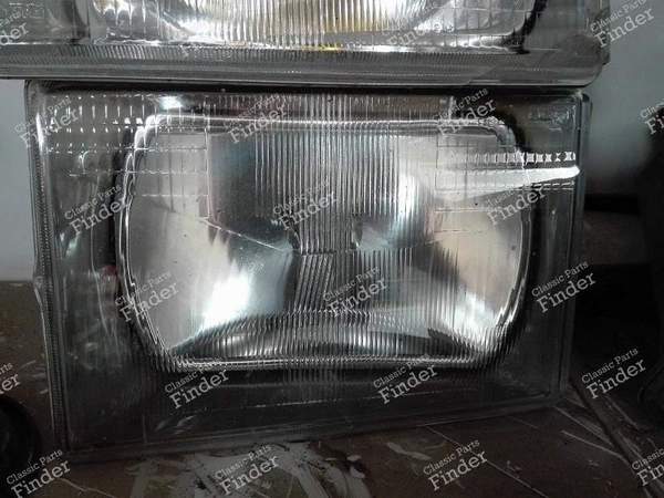 Two front lights - Right and left - RENAULT Trafic - 1