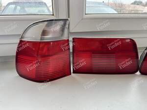 Rückleuchten-Set in der Touring-Ausführung - BMW 5 (E39) - 63216902531 / 63216900217 (L) - 63216900218 / 63216902532 (R)- thumb-1