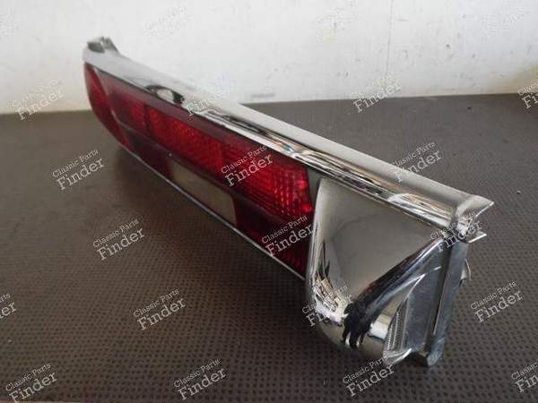 FEU ARRIERE GAUCHE - MERCEDES BENZ W111 / W112 (Heckflosse) - K13325 / A1118200964- 2