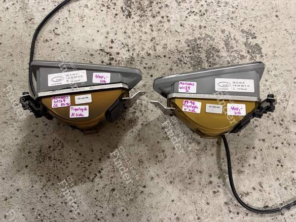 2 Foglights - AMG versions - MERCEDES BENZ SL (R129) - HWA 2028200256 (R) / HWA 2028200156 (L)- 2