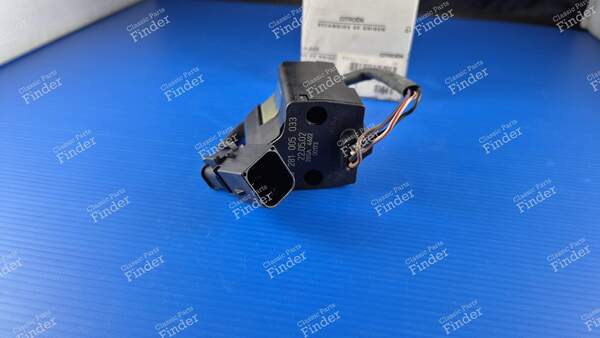 Steuerung des Magnetventils einer Einspritzpumpe - PEUGEOT 306 - 1680.76 / BOSCH 0281005033- 1