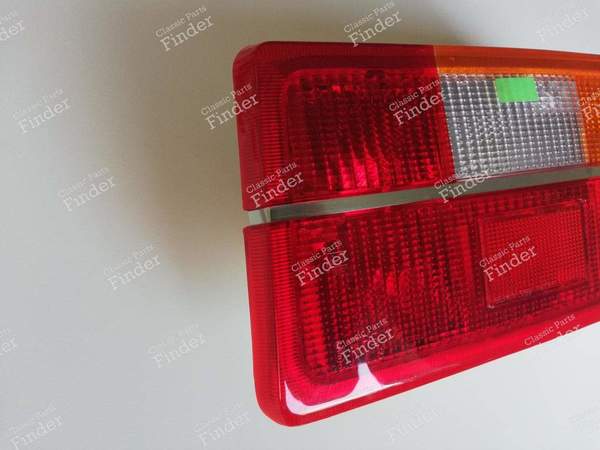 Right-hand rear light with chrome trim - RENAULT 18 (R18) - OEM: 7701022420 / 20780D- 2