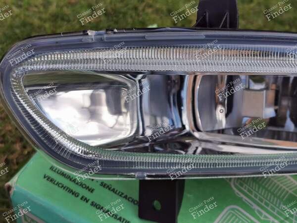 Front left fog light  (for older shape of bumper model) - PEUGEOT 406 Coupé - 67720899- 4