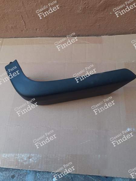 Coin de pare-choc avant gauche - FORD Escort / Orion (MK3 & 4) - 018846 / 81AB17869BA- 0