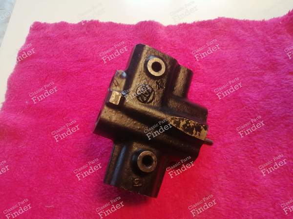 Hydraulic distributor - CITROËN XM - 687111 / SP4- 0