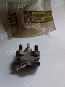 Einstellen der hinteren Bremsbacke - RENAULT 16 (R16) - 0870582100- thumb-3