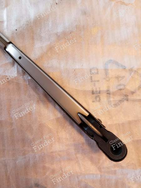Windshield Wiper Arm Right - MERCEDES BENZ /8 (W114 / W115) - A1158201444- 4