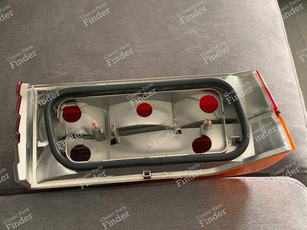 Rücklicht links - Phase 1 - RENAULT 25 (R25) - 082302 / 20984192- 1