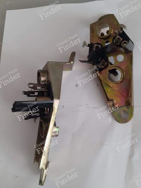 Rear bulb holders - RENAULT 4 / 3 / F (R4) - PK3674-51315 (D & G)- 2