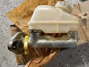Brake master cylinder - AUSTIN 18-22/Princess - 64066386- thumb-0