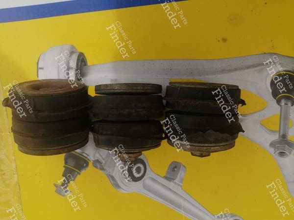 Gummiverbindung zwischen Fahrgestell und Karosserie - CITROËN CX - 1