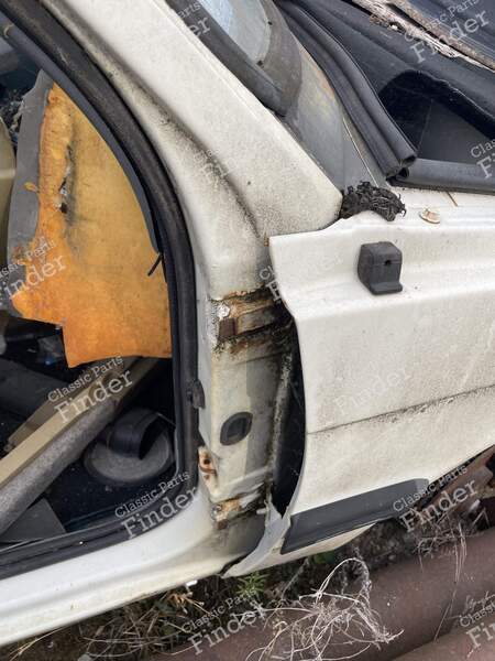 Pieds de portes avant gauche et droit - RENAULT 9 / Alliance / Broadway / 11 / Encore (R9 / R11) - 2