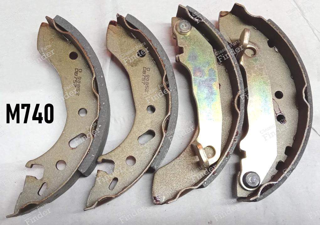 Set of 4 shoes for rear drum brakes. - FORD Escort / Orion (MK5
