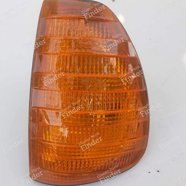 Left front turn signal - MERCEDES BENZ W123 - 2BA00311001- 0