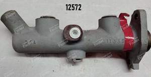 Master cylinder R15 TL - RENAULT 15 / 17 (R15 - R17) - RS57933- thumb-2