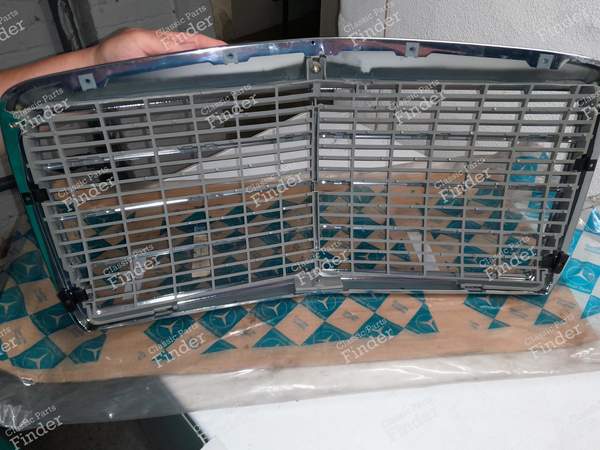 Grille de calandre - MERCEDES BENZ W123 - 1238800183- 3