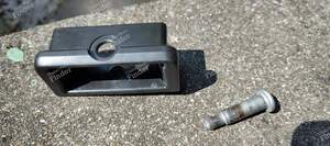 Tailgate latch for the Nevada model - RENAULT 21 (R21)