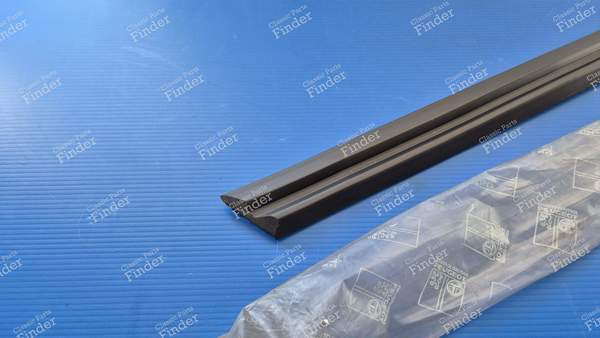 Right rear fender protection strip - PEUGEOT 305 - 8564.54- 1