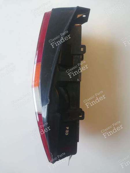 Left rear light - station wagon version - PEUGEOT 305 - 20900- 3