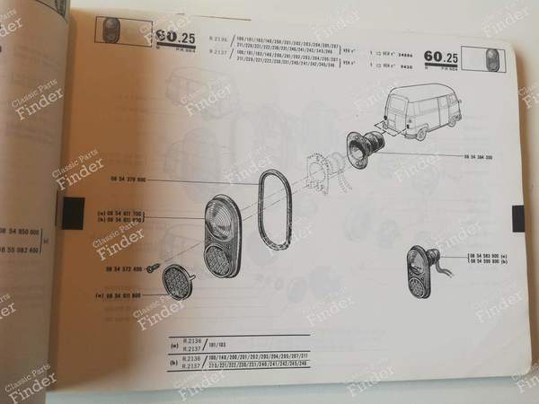 P.R. 884 - Ersatzteilkatalog - RENAULT Estafette / Hi-boy / Petit-Panel - 7701435674- 4