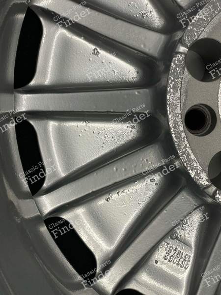 Jantes en alliage 'Sportline Gullideckel' d'origine 7Jx15 ET44 - MERCEDES BENZ 190 (W201) - 2014001302- 9