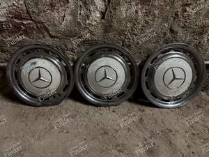 3 hubcaps NOS - MERCEDES BENZ W123 - 1154010324- thumb-0