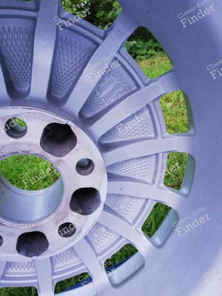 16-inch 'Gullideckel' alloy wheels - MERCEDES BENZ 190 (W201) - 1294000102- 7