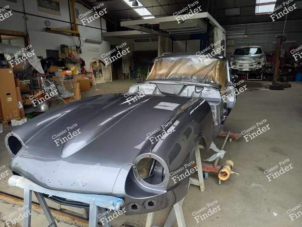 KOMPLETTE KAROSSERIE DES GT6 I - TRIUMPH Spitfire / GT6 - 1
