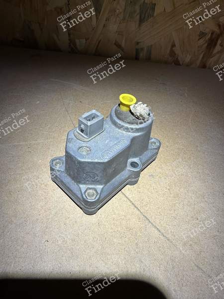 WUR réchauffeur - GTI - VOLKSWAGEN (VW) Golf I / Rabbit / Caddy / Jetta - 026133403- 0