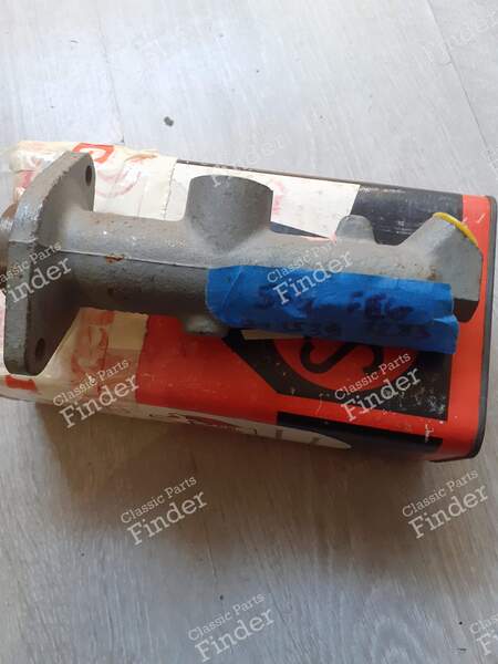 Brake master cylinder - PEUGEOT 504 - 311539- 2