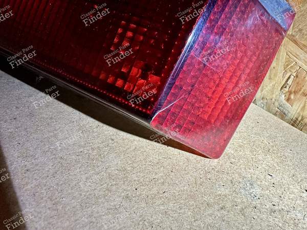 Paar Rücklichter - VOLKSWAGEN (VW) Golf I / Rabbit / Caddy / Jetta - 9EL124759-061 (L) / 9EL124760-061 (R)- 2